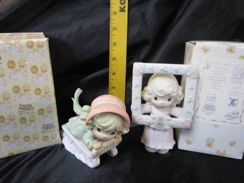 lot 25 image: Precious Moments