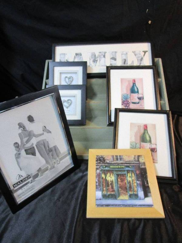 lot 67 image: Home Decorations