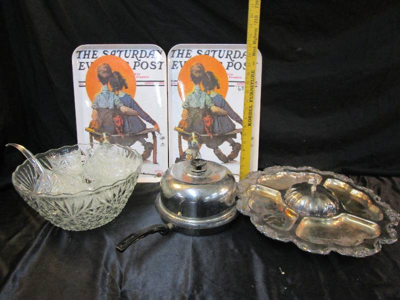 lot 94 image: Norman Rockwell Trays and Various Items