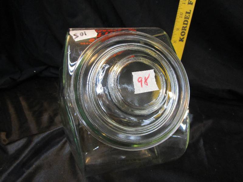 lot 98 image: Cookie Jar and Stool
