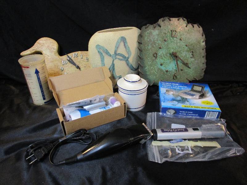 lot 103 image: Various Items