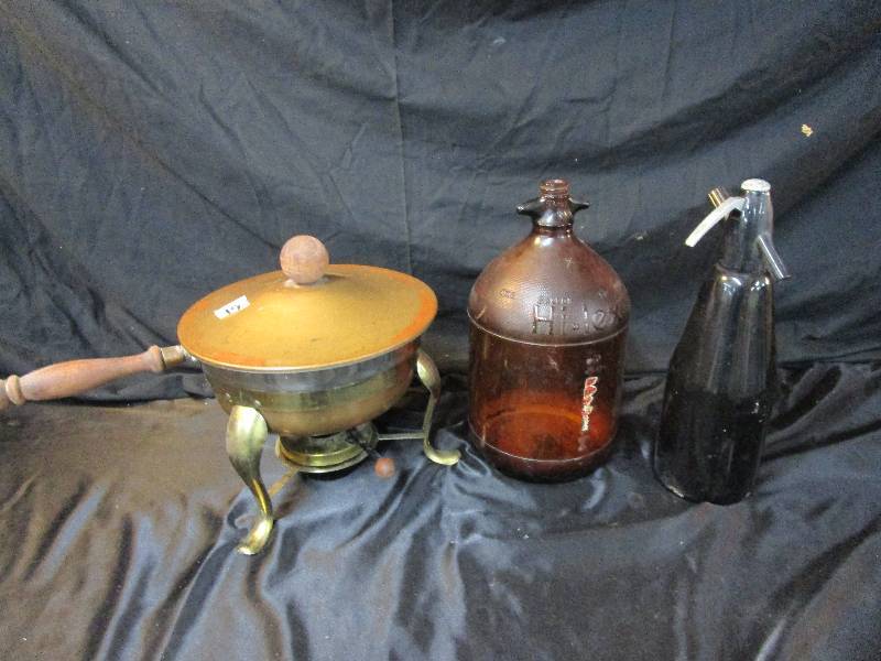 lot 122 image: Copper and Brass Pan and old Hi-Lex Bottle