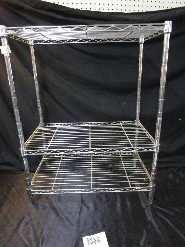 lot 135 image: Metal wrack 30 x 23 x 13