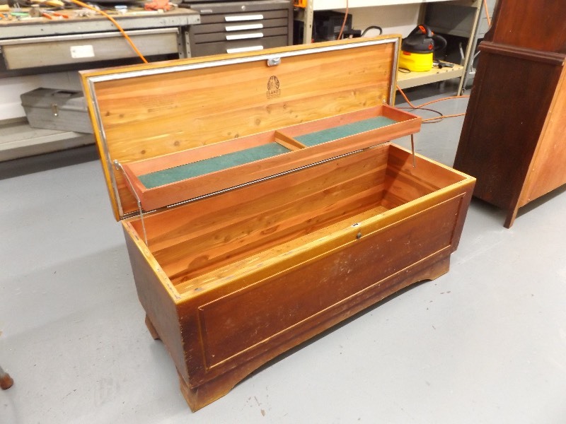 Vintage Lane Cedar Chest
