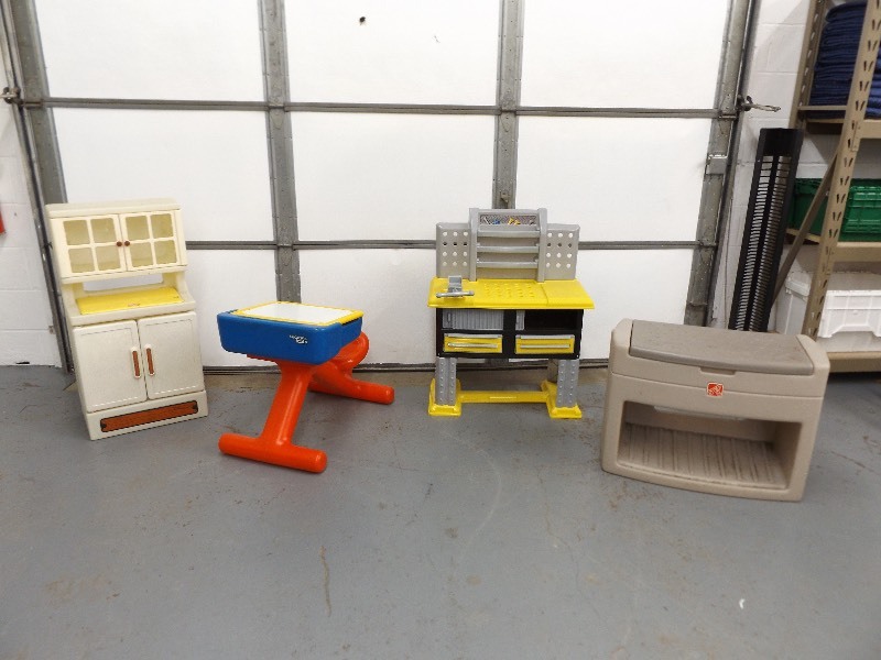 4 Kids Plastic Workbench, Desk, etc.