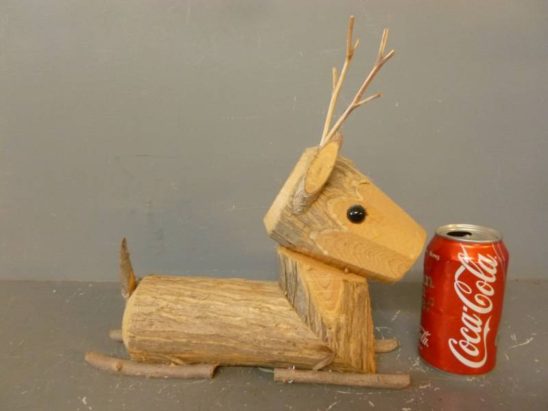 lot 39 image: Custom Made Wooden Mantle Decoration