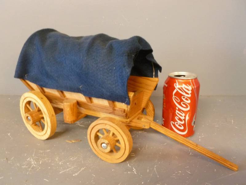 lot 40 image: Custom Made Wooden Mantle Decoration
