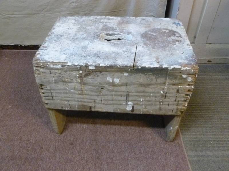 lot 64 image: Vintage Carpenters Stool