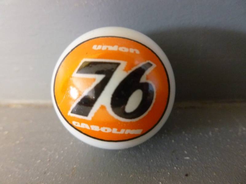 lot 74 image: Logo Marble