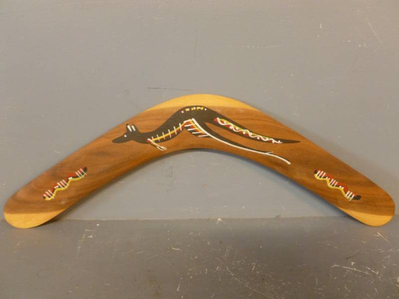 lot 104 image: Boomerang