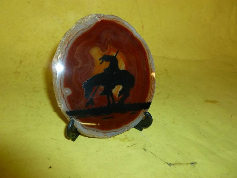 lot 106 image: Sliced Agate