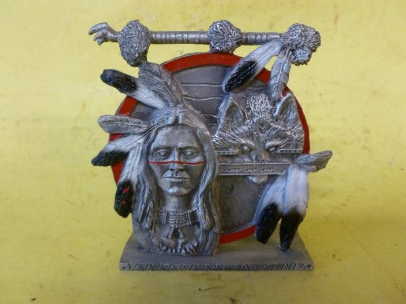 lot 118 image: Pewter Decoration