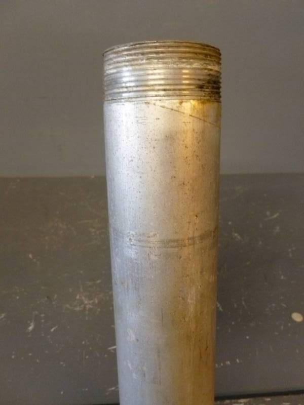 lot 140 image: Threaded Pipe
