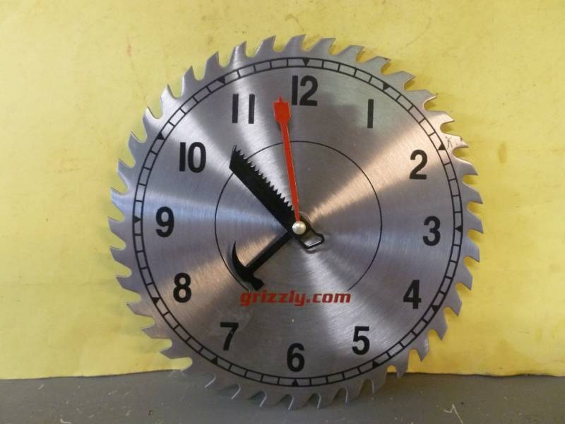 lot 143 image: Clock