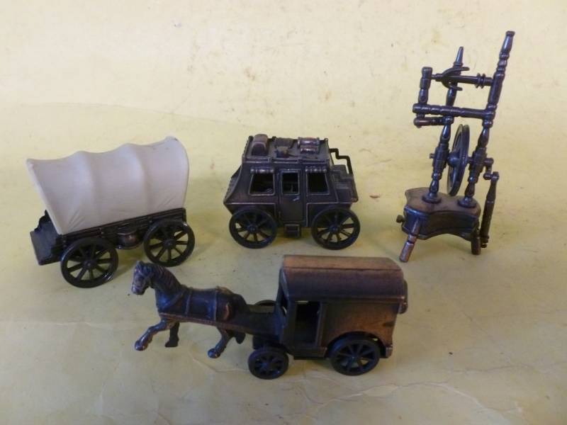 lot 147 image: Collectible