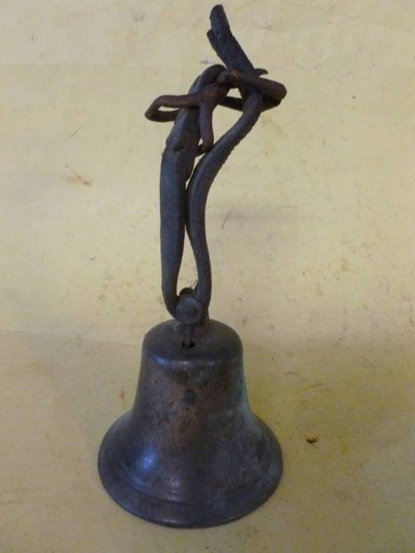 lot 160 image: Vintage Cow Bell