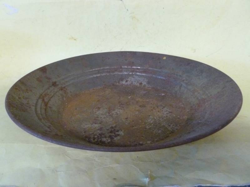 lot 162 image: Vintage Gold Pan