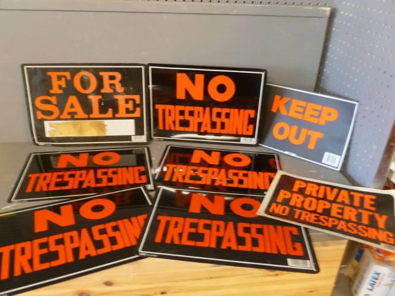 lot 174 image: Metal Signs