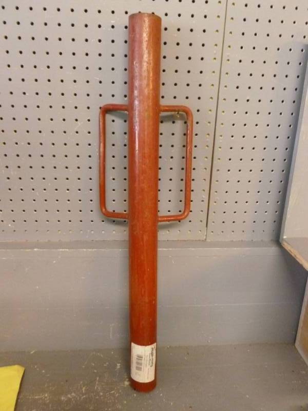 lot 188 image: Post Pounder