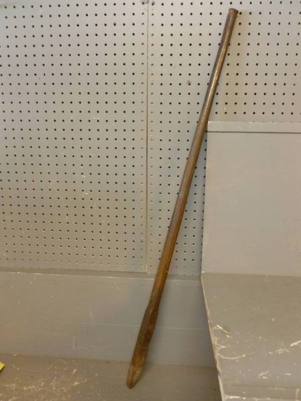 lot 189 image: Breaker Bar