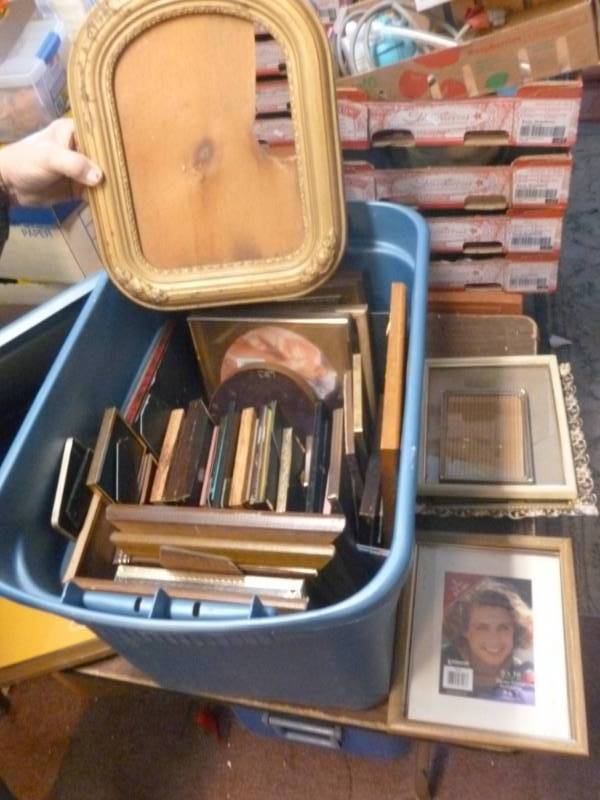 lot 211 image: Picture Frames