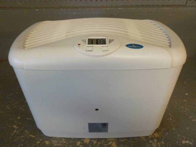 lot 226 image: Humidifier