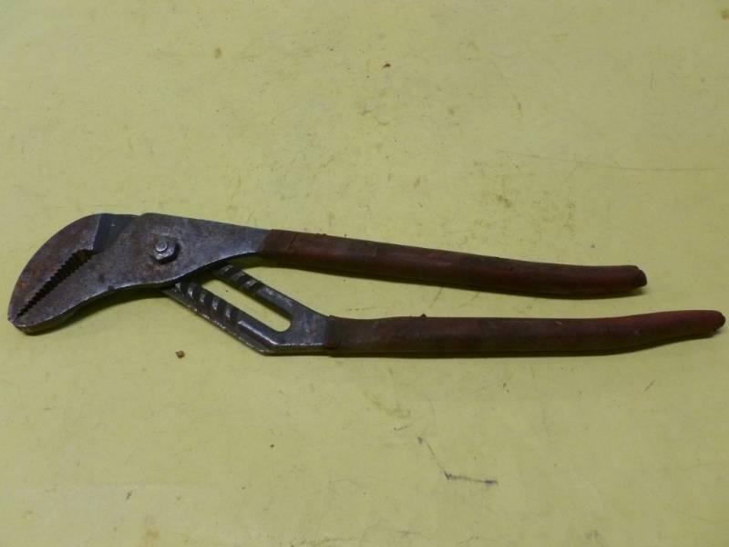 lot 243 image: Tool