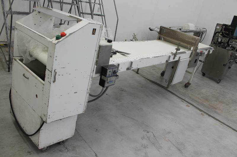 lot 8 image: Moline 17G Commercial Food Prep Machine