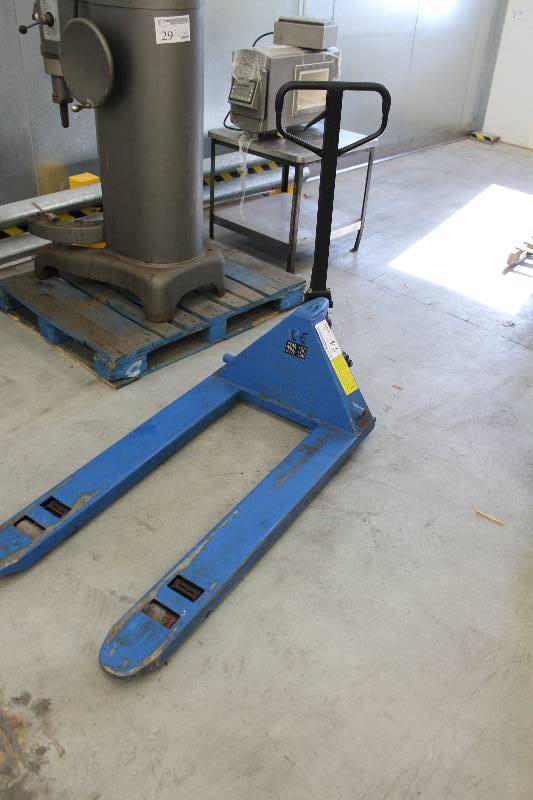 lot 74 image: 5500lb. Pallet Jacker