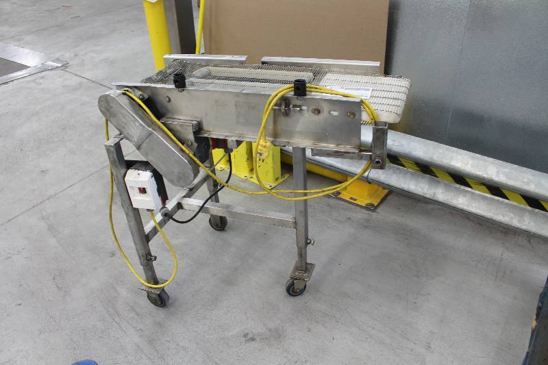 lot 75 image: Commercial Conveyor Belt Motor w Stand