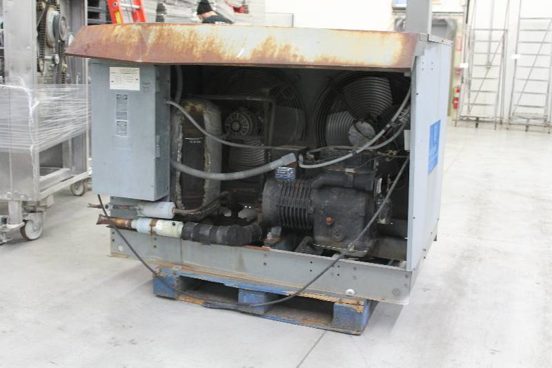 lot 86 image: McQuay Commercial Stainless Steel Cooler