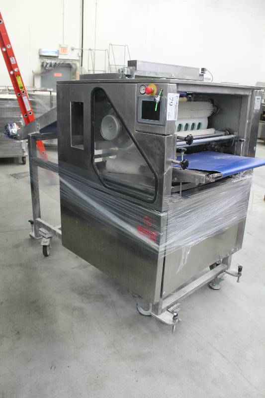 lot 79 image: 2009 Racktech Round Moulding Unit 8-Rows