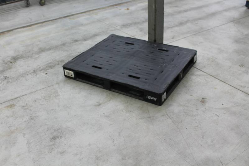 lot 55 image: Lot of (15) Plastic Pallets