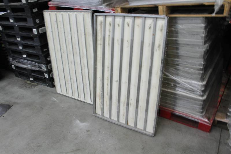 lot 114 image: Pallet Lot of (Approximately 20) Bakery TraysMoulds