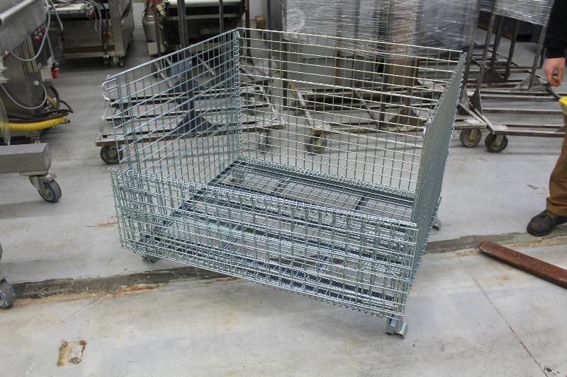 lot 142 image: Pallet Sized Storage Cage