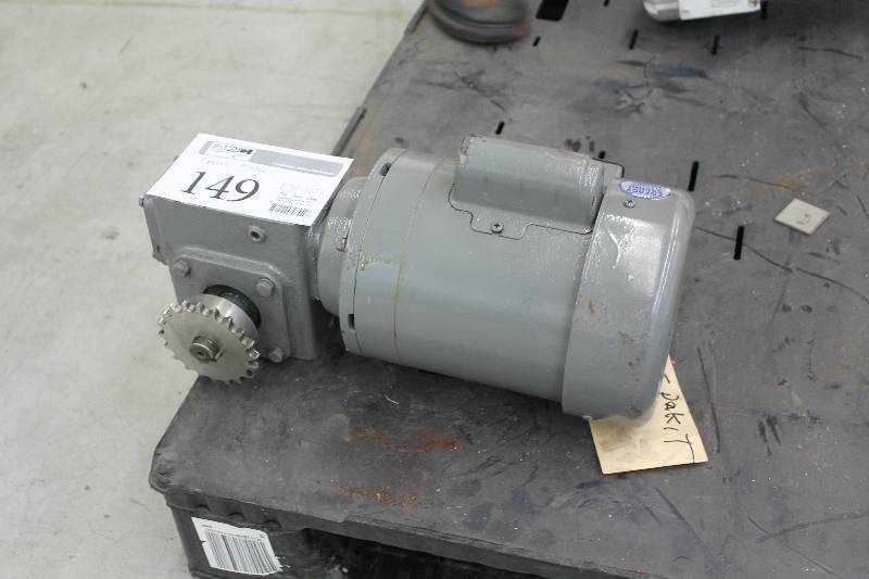 lot 149 image: Leeson Continuous Duty Electric Motor