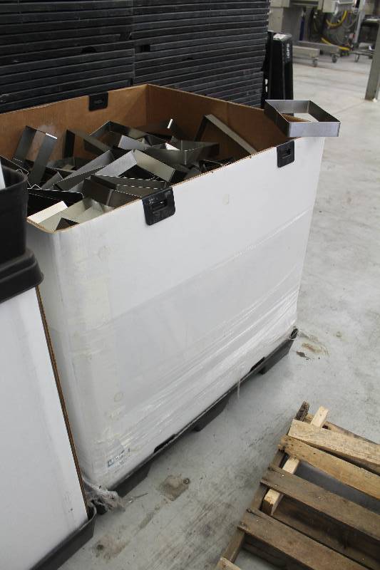 lot 146 image: Lot of (150) 12x7.5in. Cake Pans w Uline S-19003 Reusable Bulk Container