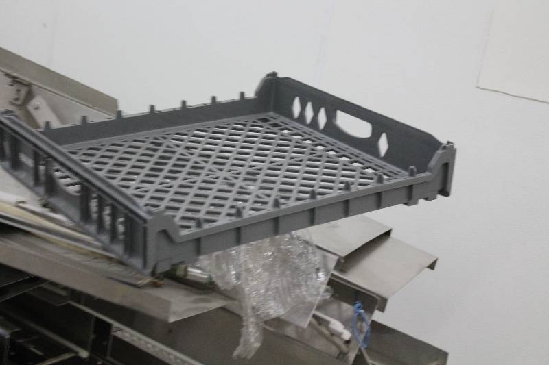 lot 137 image: Lot of (30) Plastic Bread Racks