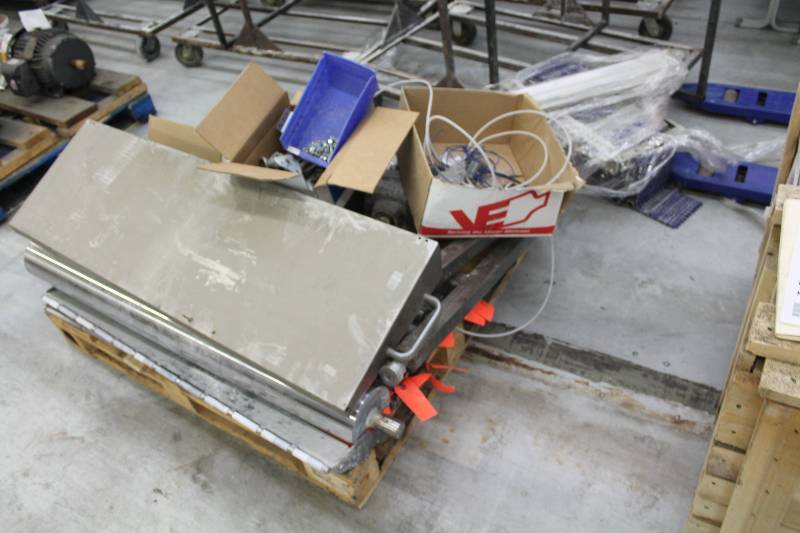 lot 160 image: Pallet Lot of Misc Industrial Parts