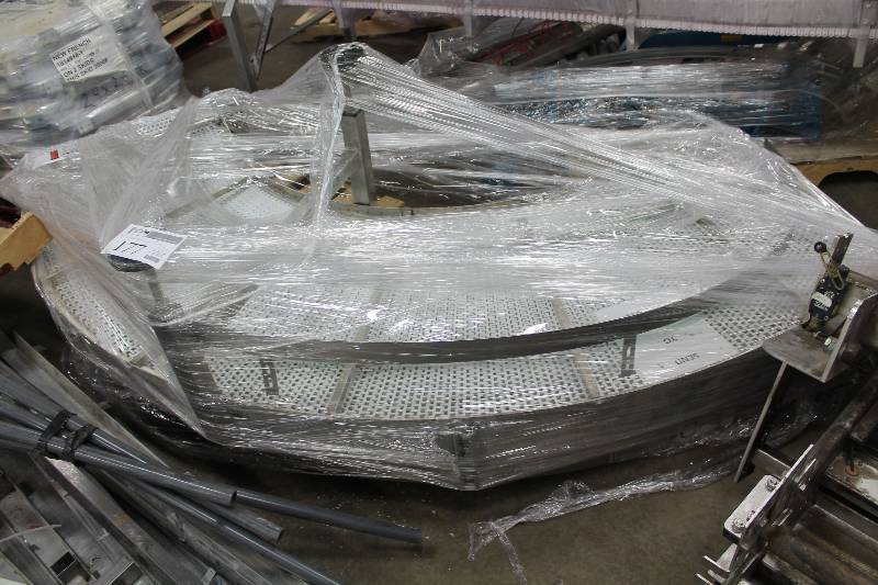 lot 177 image: Commercial Conveyor Parts - Curved Section