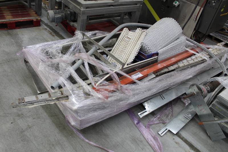 lot 186 image: Pallet Lot of Surplus Metal Conveyor Components