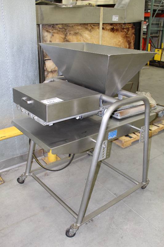 lot 182 image: Hinds-Bock Four Piston Muffin Maker