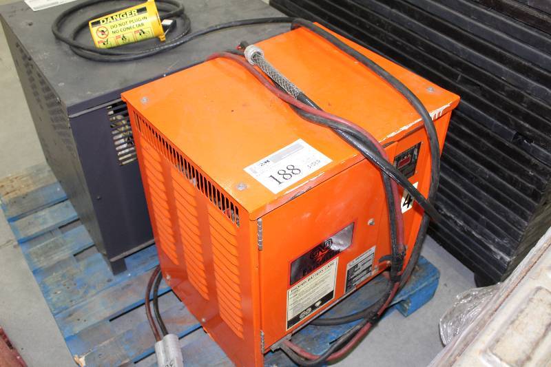 lot 188 image: GNB 36 Volt Forklift Charger