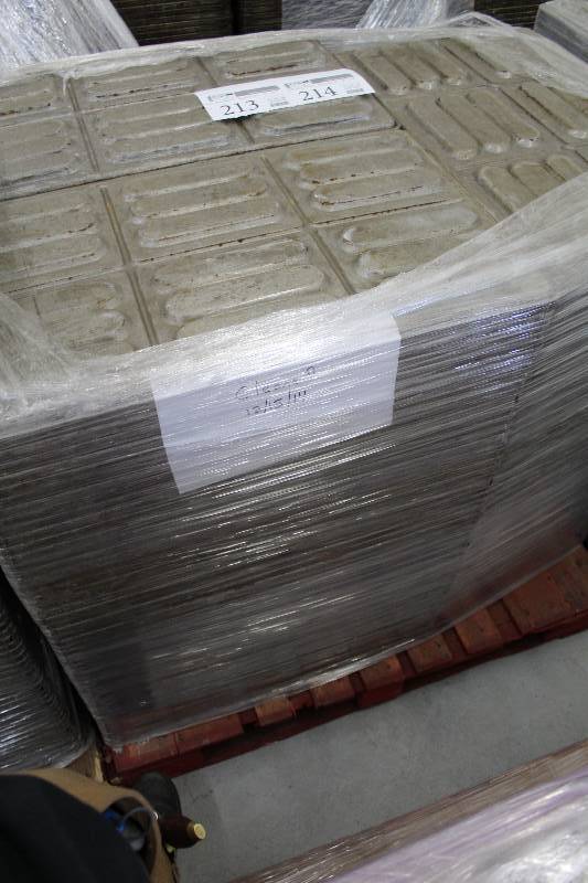 lot 213 image: Lot of Approx. (50) Hot Dog Bread Pans