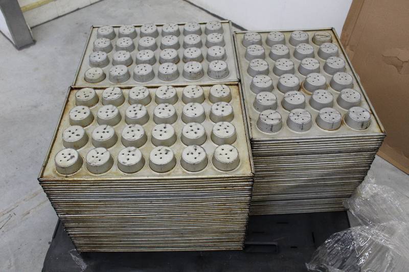 lot 226 image: Lot of Approx. (40) CupcakeMuffin Bread pans