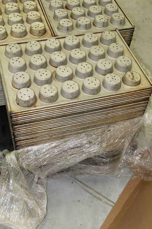 lot 228 image: Lot of Approx. (40) CupcakeMuffin Bread pans