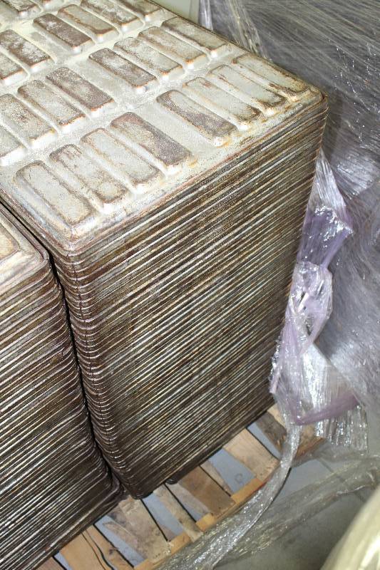 lot 234 image: Lot of Approx. (65) Hot Dog Bread Pans