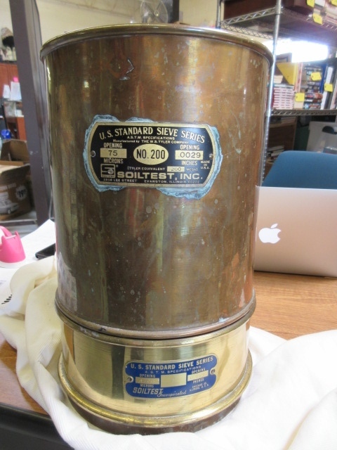 lot 124 image: SOILTEST SIEVE