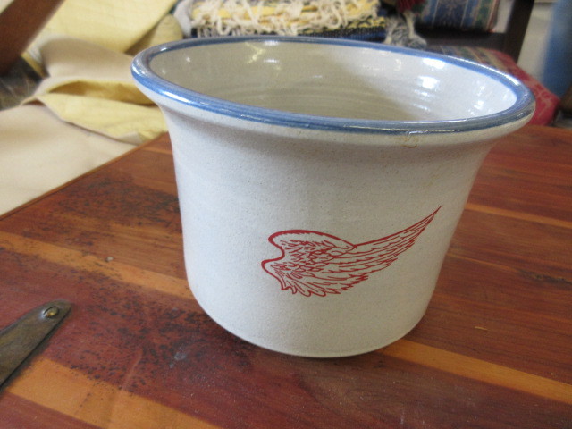 lot 126 image: RED WING POTTERY CROCK