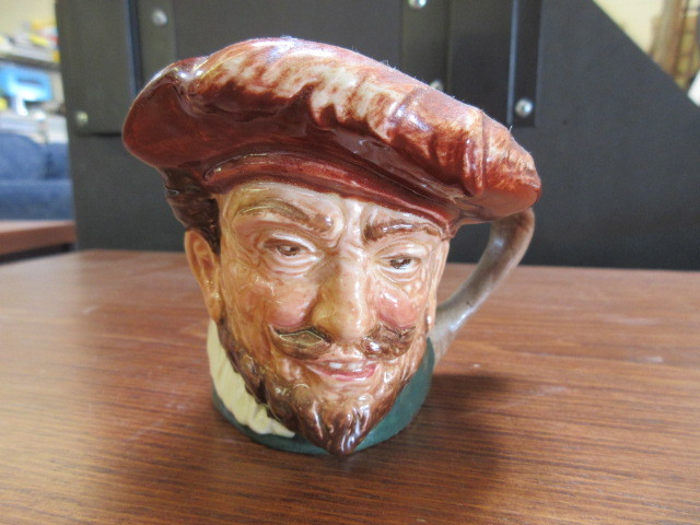 lot 137 image: ROYAL DOULTON TOBY JUG